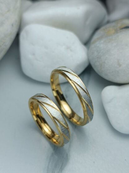 Pair of wedding rings Matt textured (CODE:0125)