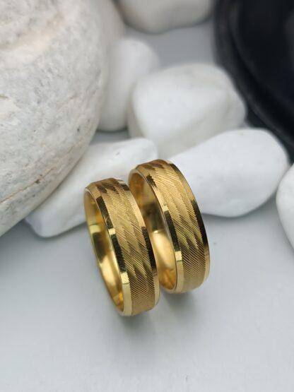 Pair of wedding rings with carved matte surfaces of steel 6 mm (CODE: 0109)