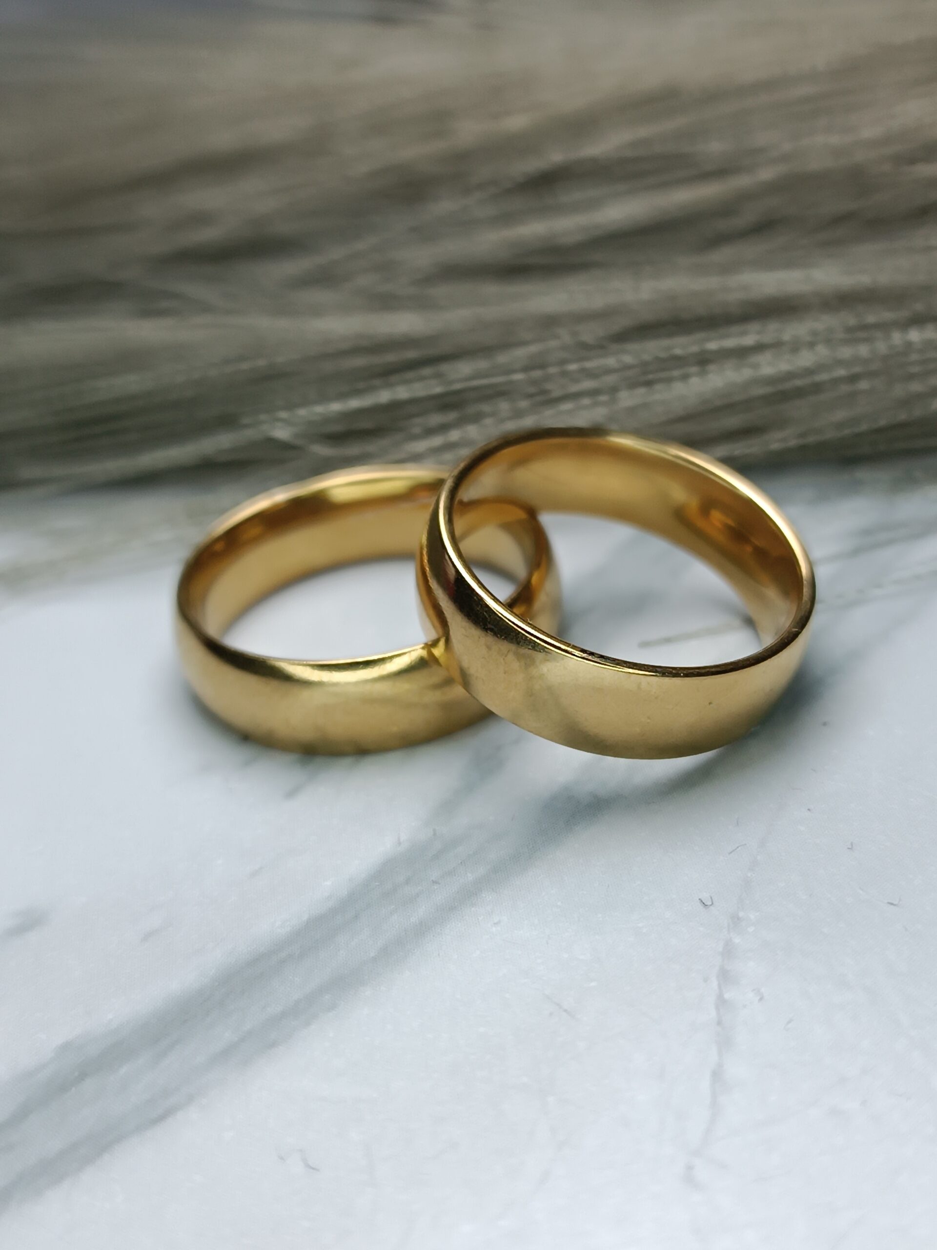 Χρυσές Βέρες Ατσάλι Λουστρέ – Κλασικές & Ανθεκτικές | Kosmimatomania Χρυσές Βέρες Ατσάλι Λουστρέ – Κλασικές & Ανθεκτικές | Kosmimatomania