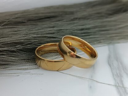 Set of classic wedding rings made of polished steel in gold color (CODE: 0101)