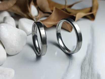 Pair of classic wedding rings, matte surface 4 mm (CODE: 00044)
