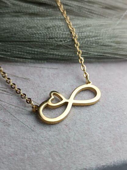 Infinity necklace with heart gold (CODE: 8088)