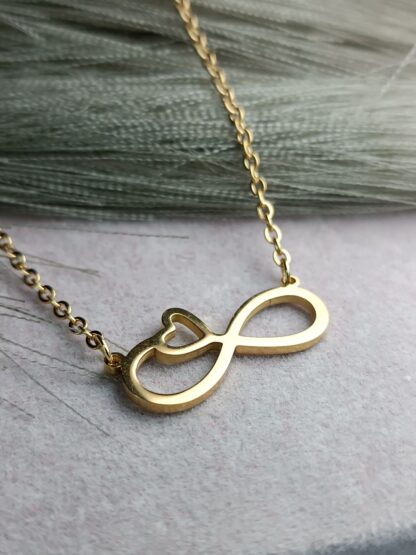 Infinity necklace with heart gold (CODE: 8088)