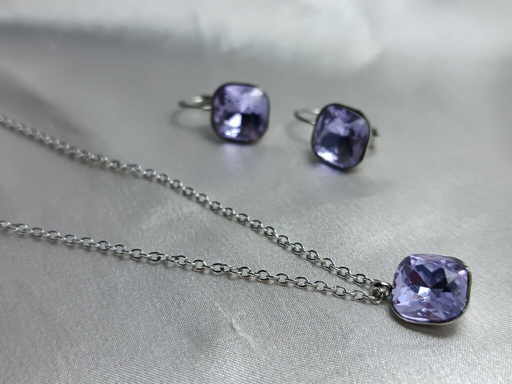 «Κοσμήματα Κληρονομιάς: Η Συναισθηματική και Πολιτισμική Αξία των Οικογενειακών Κοσμημάτων»