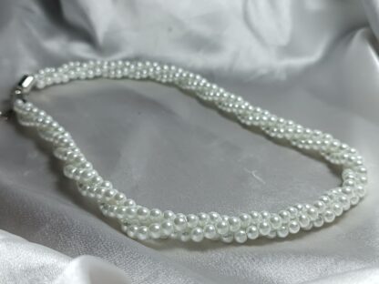 PEARL NECKLACE (CODE 77568)