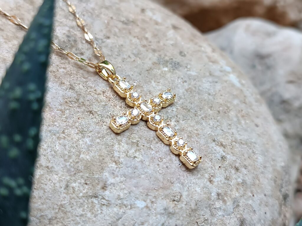 Glam Κοσμήματα για Βραδινά Event – Ο απόλυτος οδηγός για λαμπερές εμφανίσεις