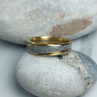 Matte grained ring (CODE:14125)