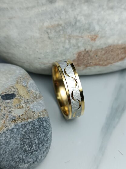 Matte grained ring (CODE:14125)