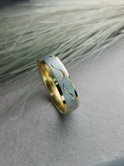 Matte grained ring (CODE:14125)