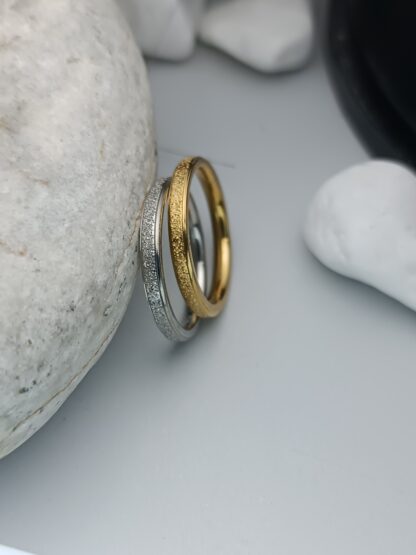 Sagre ring with polished details (CODE: 3002)