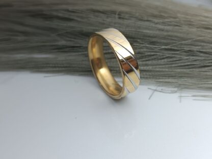 STEEL RING WITH LINES (CODE:104)