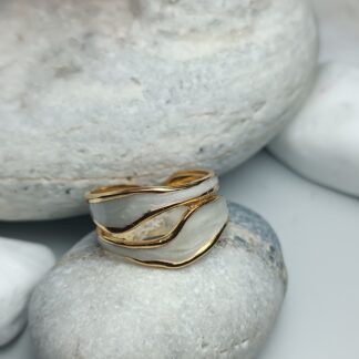 RING WITH "INCROSSED LINES" PATTERN (CODE:7152)