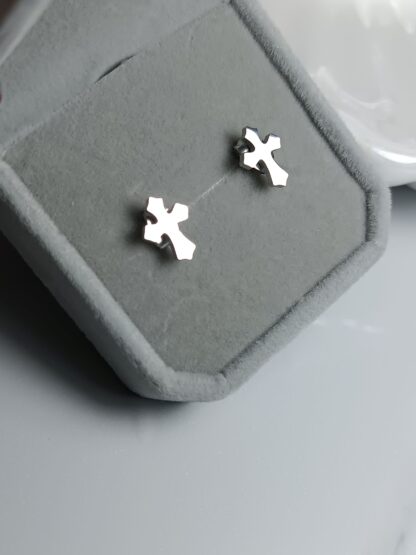 EARRINGS WITH A STEEL CROSS (CODE: 33252)