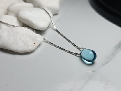 SILVER NECKLACE WITH A DROP