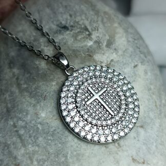 Stainless steel cross with shiny surface and chain (CODE: 2521)