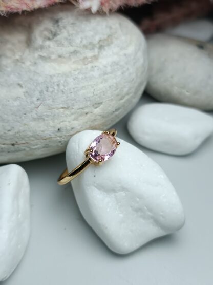 Single stone with pink zircon stones (CODE: 132)