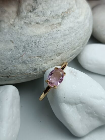 Single stone with pink zircon stones (CODE: 132)