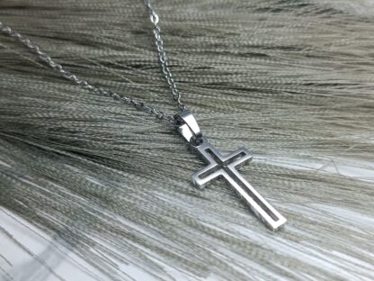 Ατσάλινος σταυρός με ατσάλινη  αλυσίδα (ΚΩΔ:77558)