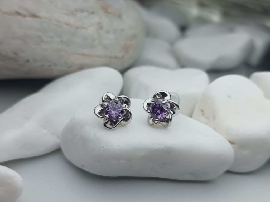 Τι Κοσμήματα να Βάλω σε Παιδικό Πάρτι; Στυλ, Άνεση και Λάμψη | Κοσμηματομανία