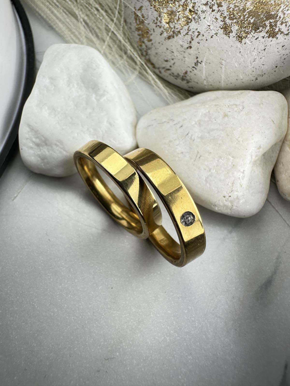 Χρυσές Βέρες Γάμου από Ατσάλι– Κομψές, Ανθεκτικές & Υποαλλεργικές (ΚΩΔ:0017) Χρυσές Βέρες Γάμου από Ατσάλι– Κομψές, Ανθεκτικές & Υποαλλεργικές (ΚΩΔ:0017)