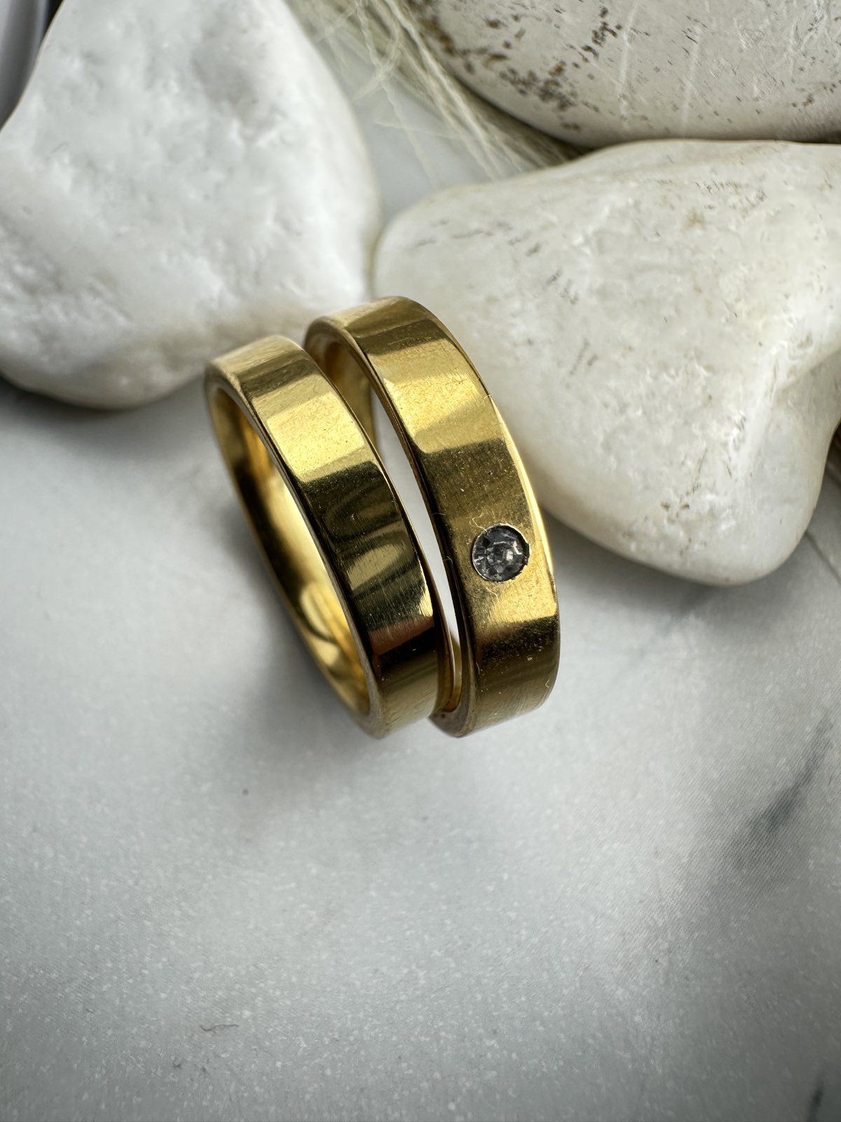 Χρυσές Βέρες Γάμου από Ατσάλι– Κομψές, Ανθεκτικές & Υποαλλεργικές (ΚΩΔ:0017) Χρυσές Βέρες Γάμου από Ατσάλι– Κομψές, Ανθεκτικές & Υποαλλεργικές (ΚΩΔ:0017)