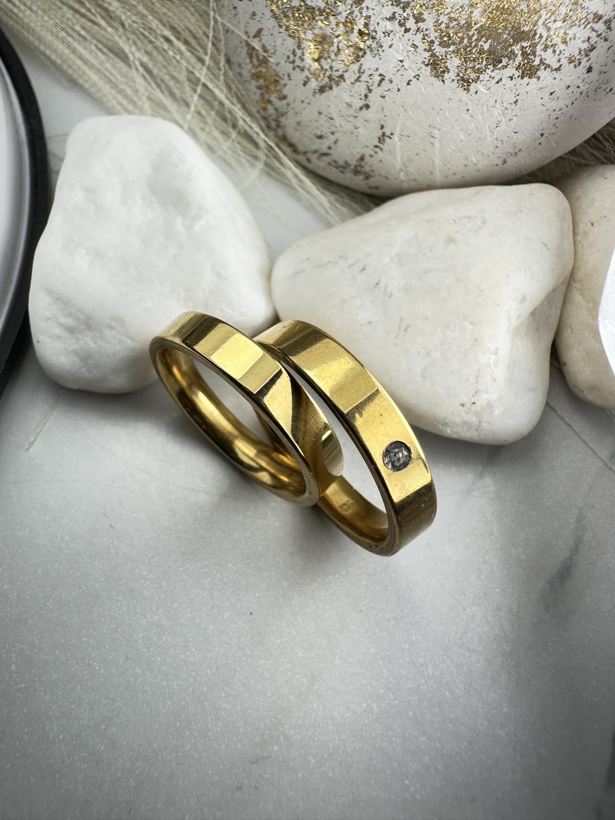 Χρυσές Βέρες Γάμου από Ατσάλι– Κομψές, Ανθεκτικές & Υποαλλεργικές (ΚΩΔ:0017) Χρυσές Βέρες Γάμου από Ατσάλι– Κομψές, Ανθεκτικές & Υποαλλεργικές (ΚΩΔ:0017)