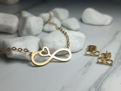Steel necklace with infinity (Code: 0083)