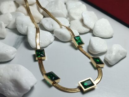 Steel necklace with green stones (CODE: 7962)