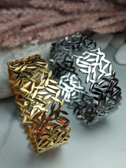 Stainless steel handcuff bracelet with mosaic finish (CODE:3339)