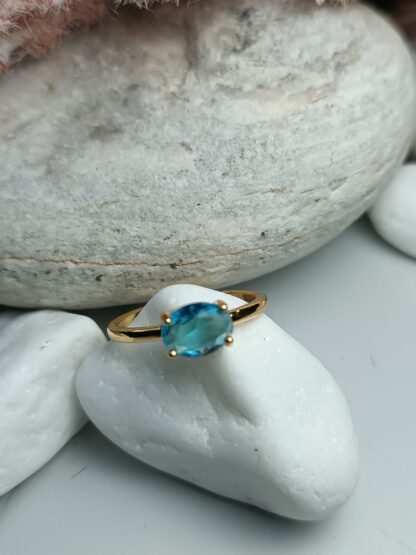 Single stone with blue zircon stones (CODE: 64622)