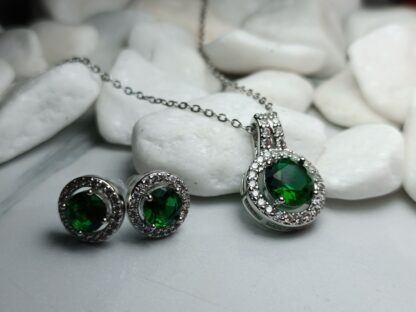 Steel necklace with earrings (Code: 7889)