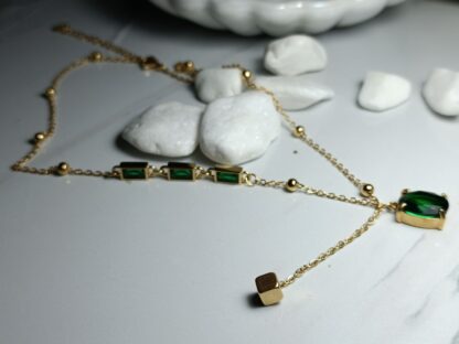 Steel necklace with stones (Code:7733)