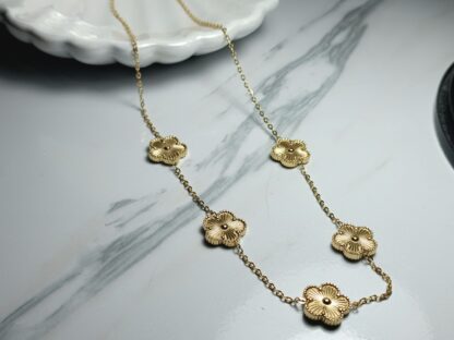 STEEL NECKLACE WITH FLOWERS (CODE:07)