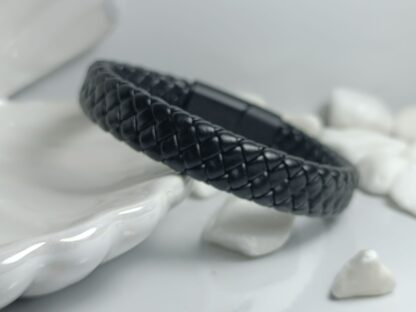 Men's bracelet (CODE:055)