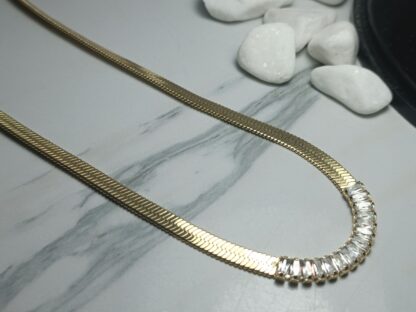 Steel necklace with flat chain