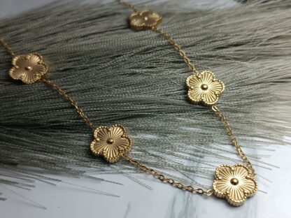 STEEL NECKLACE WITH FLOWERS (CODE:07)