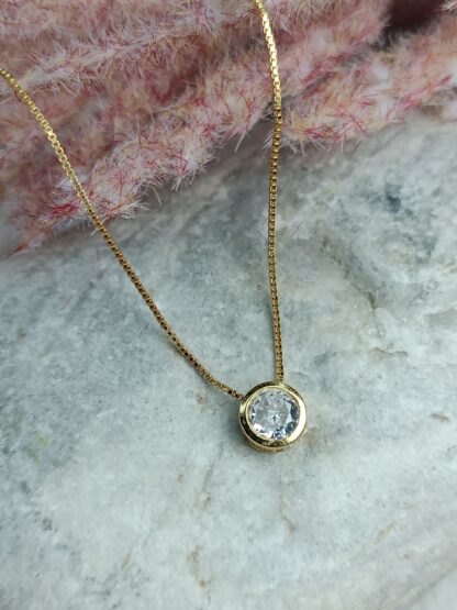 Silver gold plated necklace with round zircon. (CODE:000114)