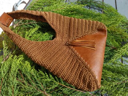 Handmade knitted bag (CODE: 000559)