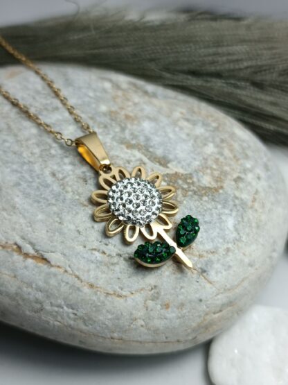 Steel flower necklace (CODE:01049)
