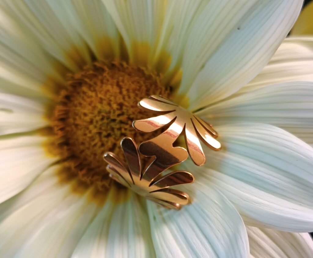 Κοσμήματα για ρομαντικά ραντεβού – Οδηγός για κομψή και ελκυστική εμφάνιση