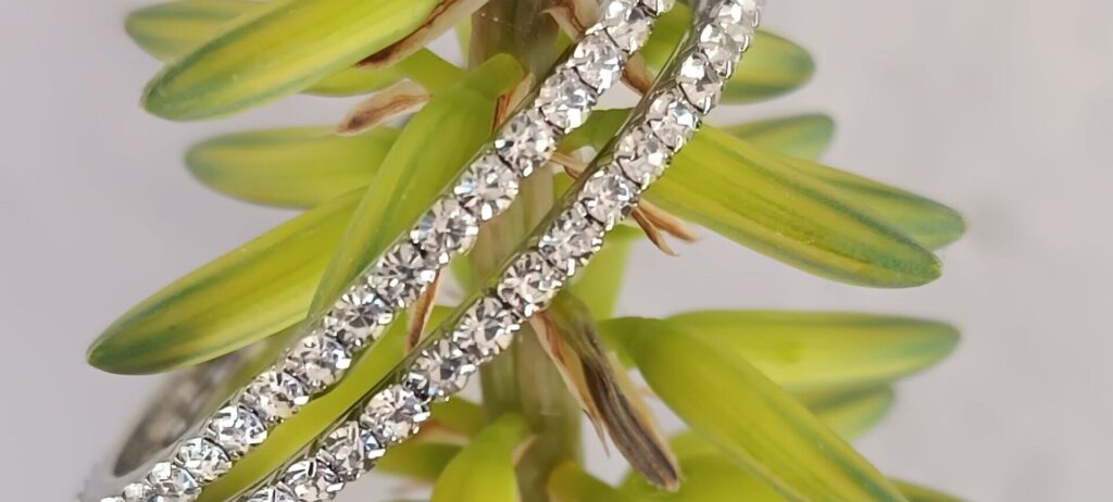 Τα Χρώματα στα Κρύσταλλα των Κοσμημάτων & Η Ανθεκτικότητα σε Ατσάλινα Κοσμήματα