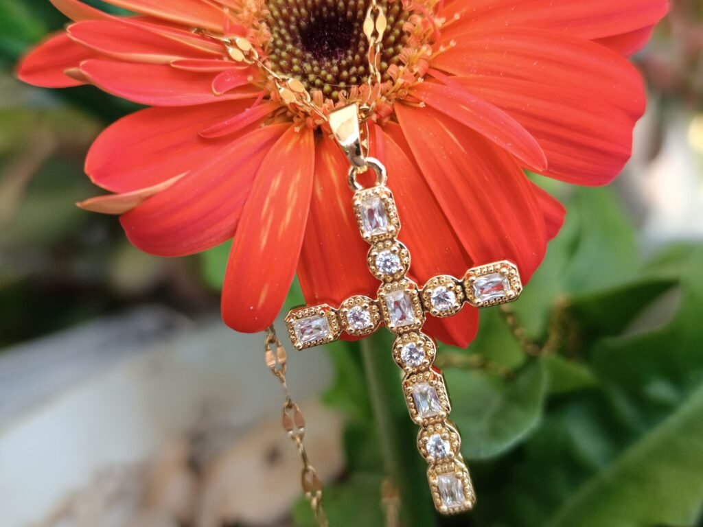 Κοσμήματα για επαγγελματικά event – Οδηγός για κομψές και εντυπωσιακές εμφανίσεις