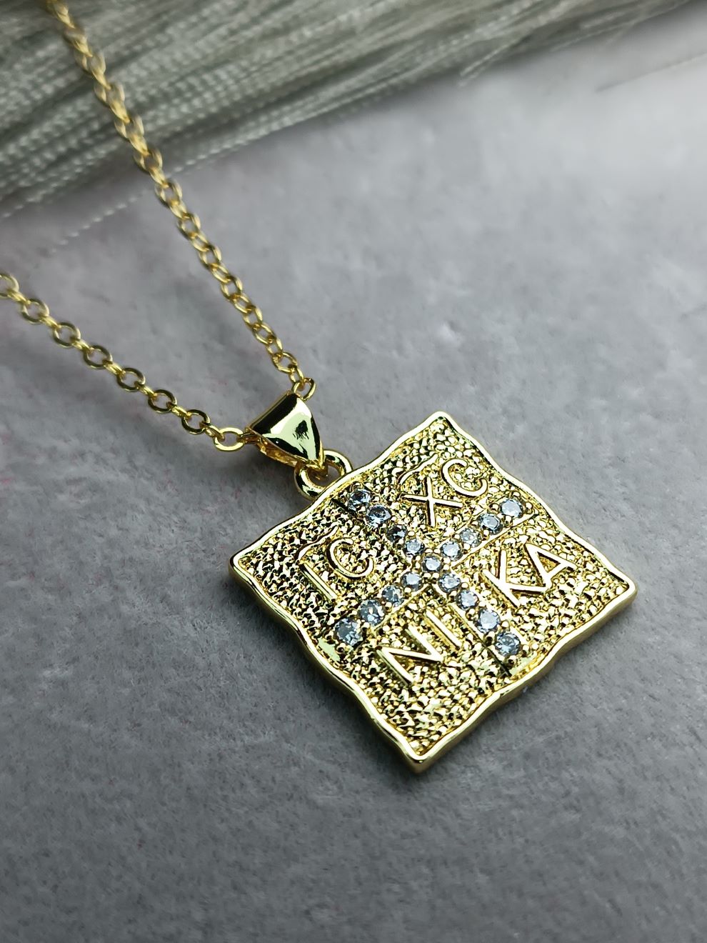 Χρυσό Τετράγωνο Μενταγιόν IC XC NI KA με Κρύσταλλα από Ατσάλι – Βυζαντινό Στυλ (ΚΩΔ:8070) Χρυσό Τετράγωνο Μενταγιόν IC XC NI KA με Κρύσταλλα από Ατσάλι – Βυζαντινό Στυλ (ΚΩΔ:8070)