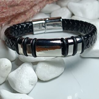 BLACK LEATHER BRACELET WITH BLACK AND SILVER METALLIC DETAILS(CODE:7748)