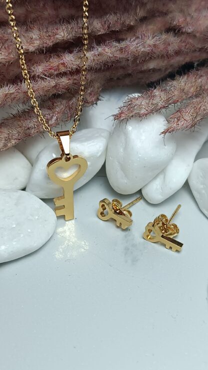 Key Necklace with Earrings (CODE:9651)