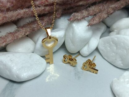 Key Necklace with Earrings (CODE:9651)