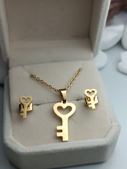 Steel Gold Plated Key Necklace in Gold with Earrings (CODE:9651)