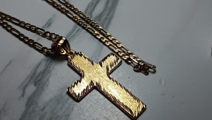 Cross made of steel with a polished and shiny finish (CODE: 052521)