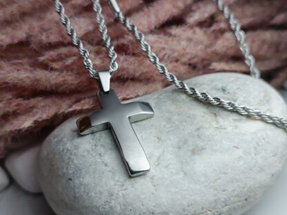 Men's steel cross with shiny surface and chain (CODE: 78412)