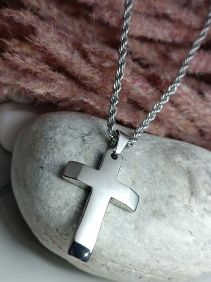 Men's steel cross with shiny surface and chain (CODE: 78412)